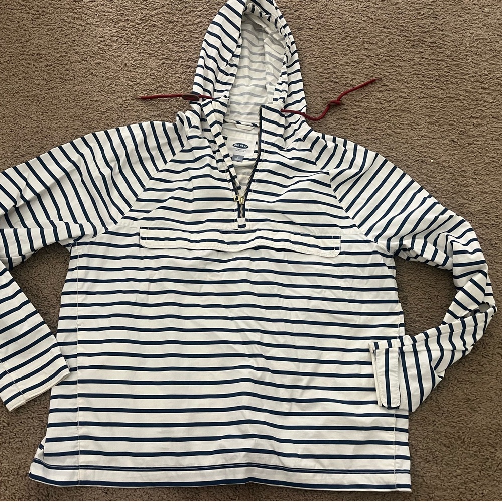 Mens Old Navy Pullover. Navy and white/off white stripes. Size Large